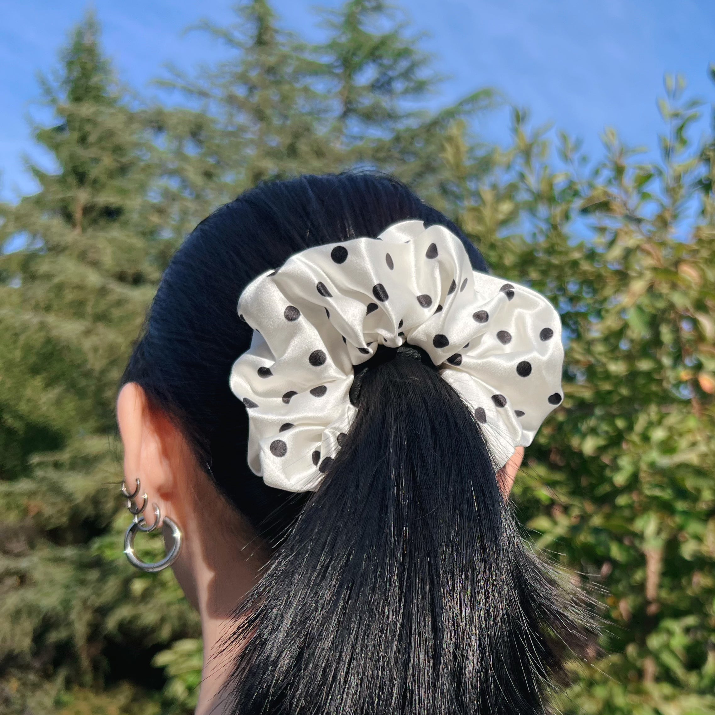 Medium Mulberry Silk Scrunchies