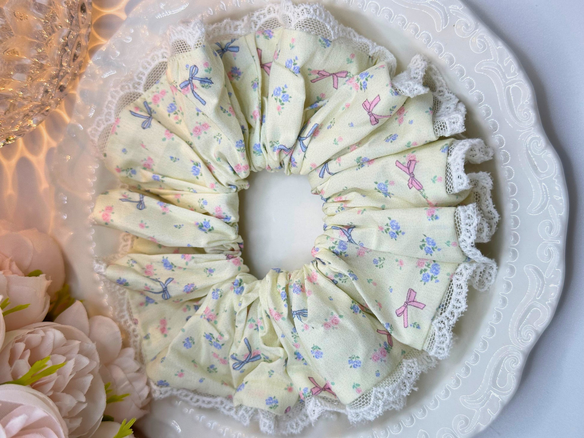 Valentina Lace Scrunchies
