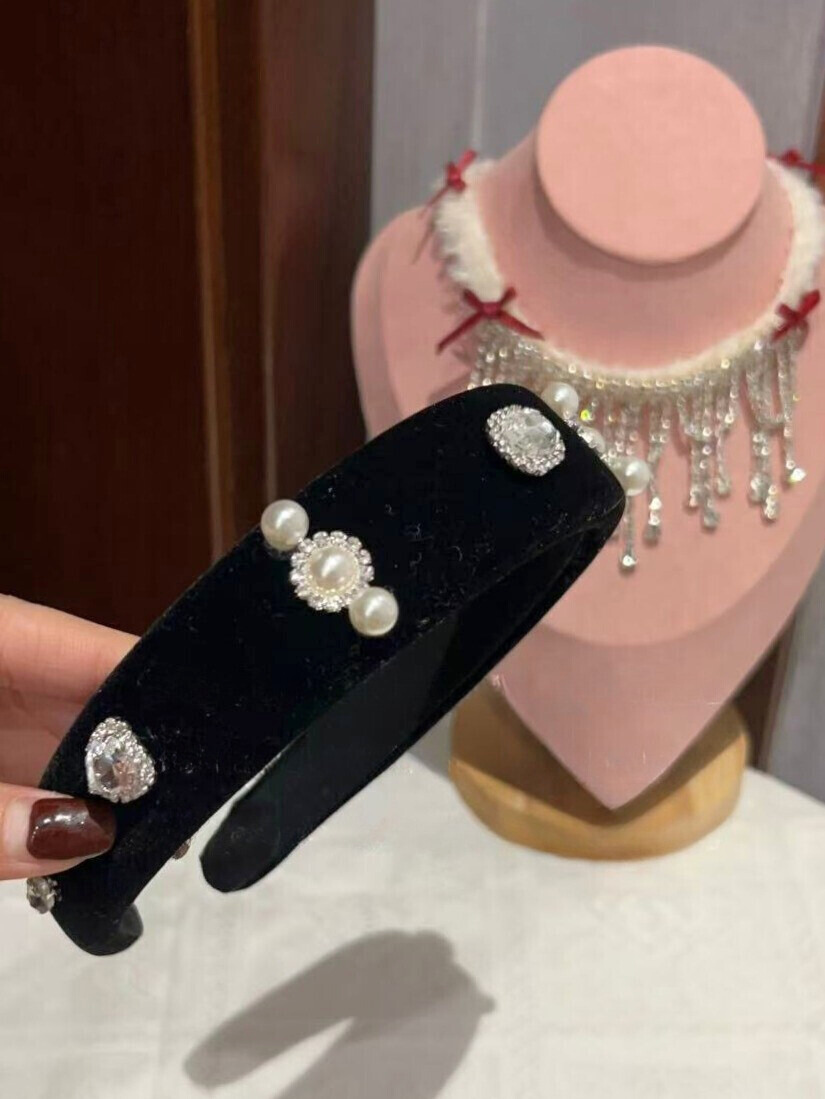 Sophie Velvet Hairband