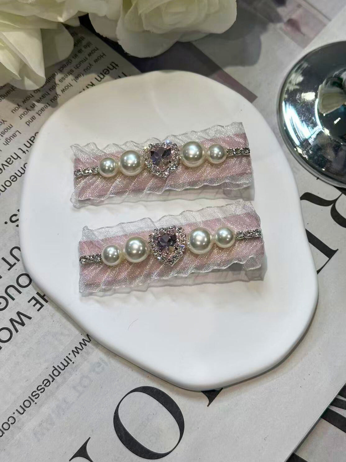 Avril Organza Clip