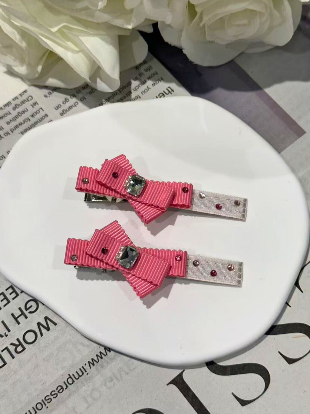 Flamingo Crisscross Bow Clip