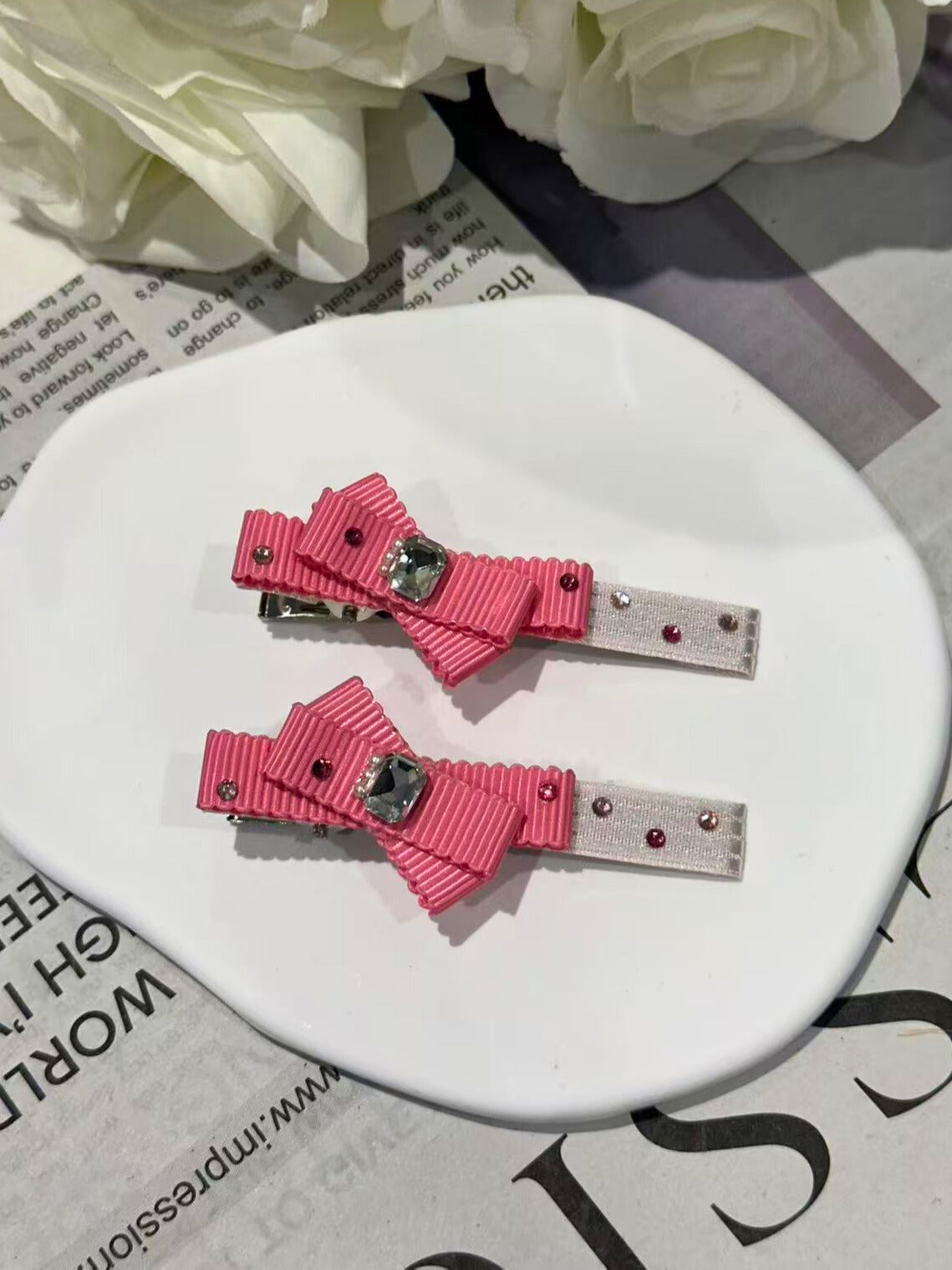 Flamingo Crisscross Bow Clip