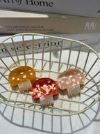 Small Mushroom Hair Claw