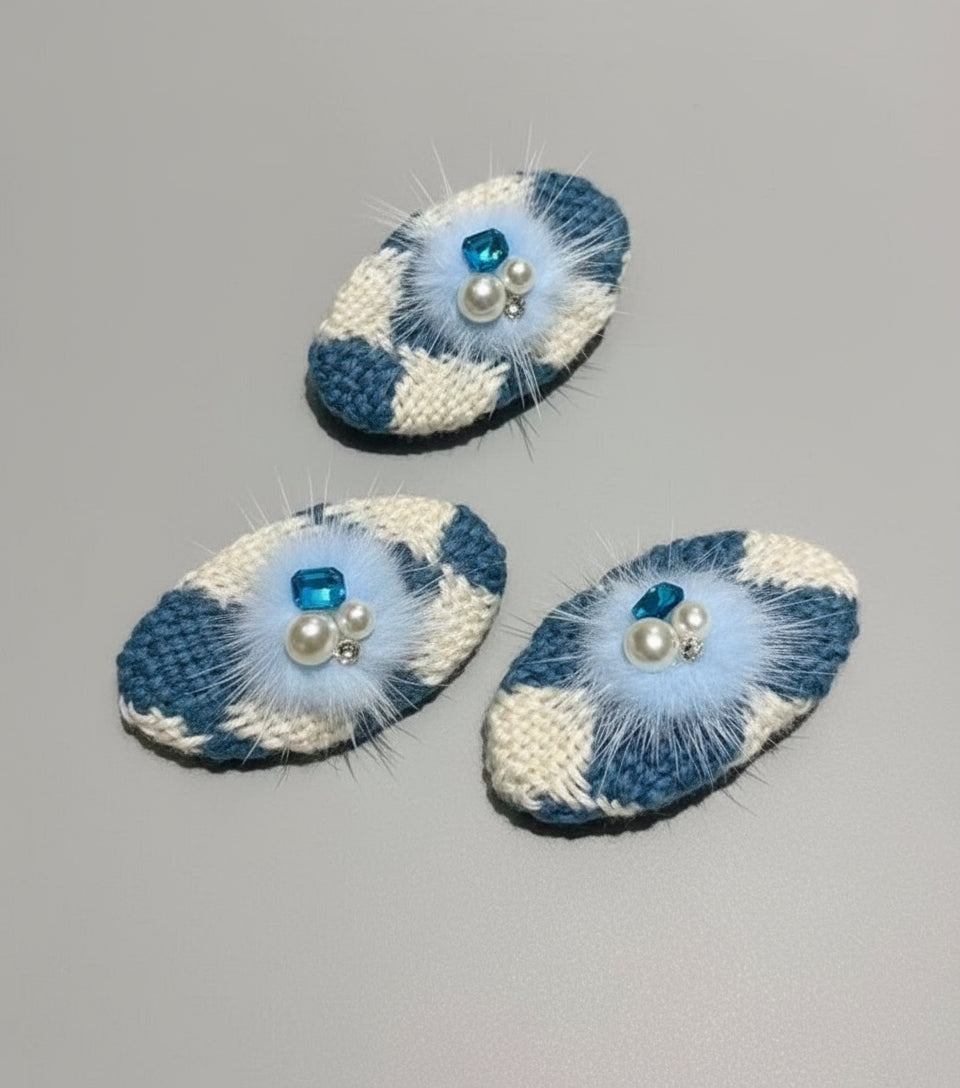 Shirley Pom  Pom Clip