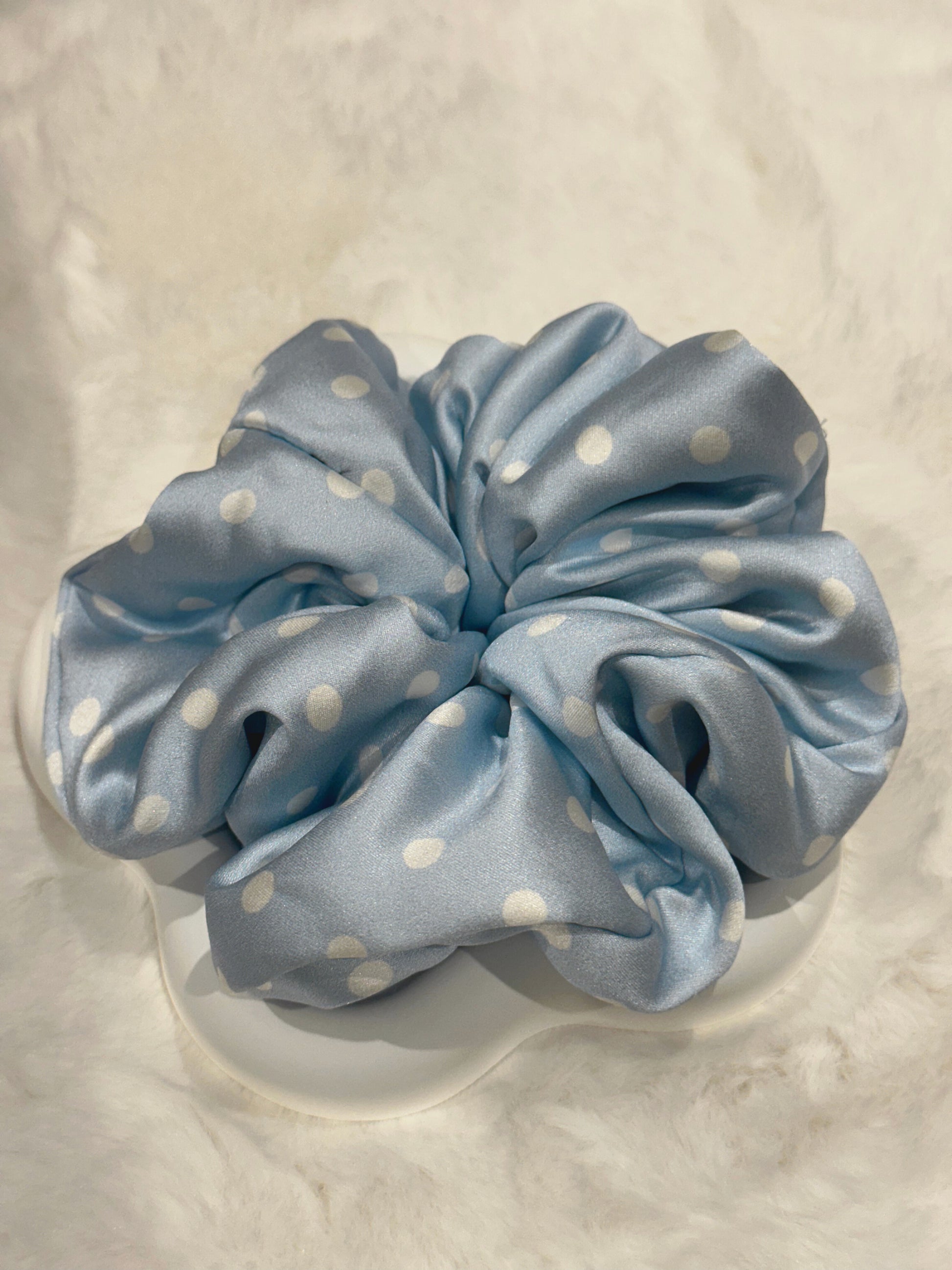 Chouchous en soie Jumbo Babyblue à pois de luxe