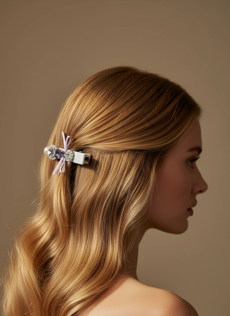 Pince à cheveux Elara bicolore ornée d'améthyste