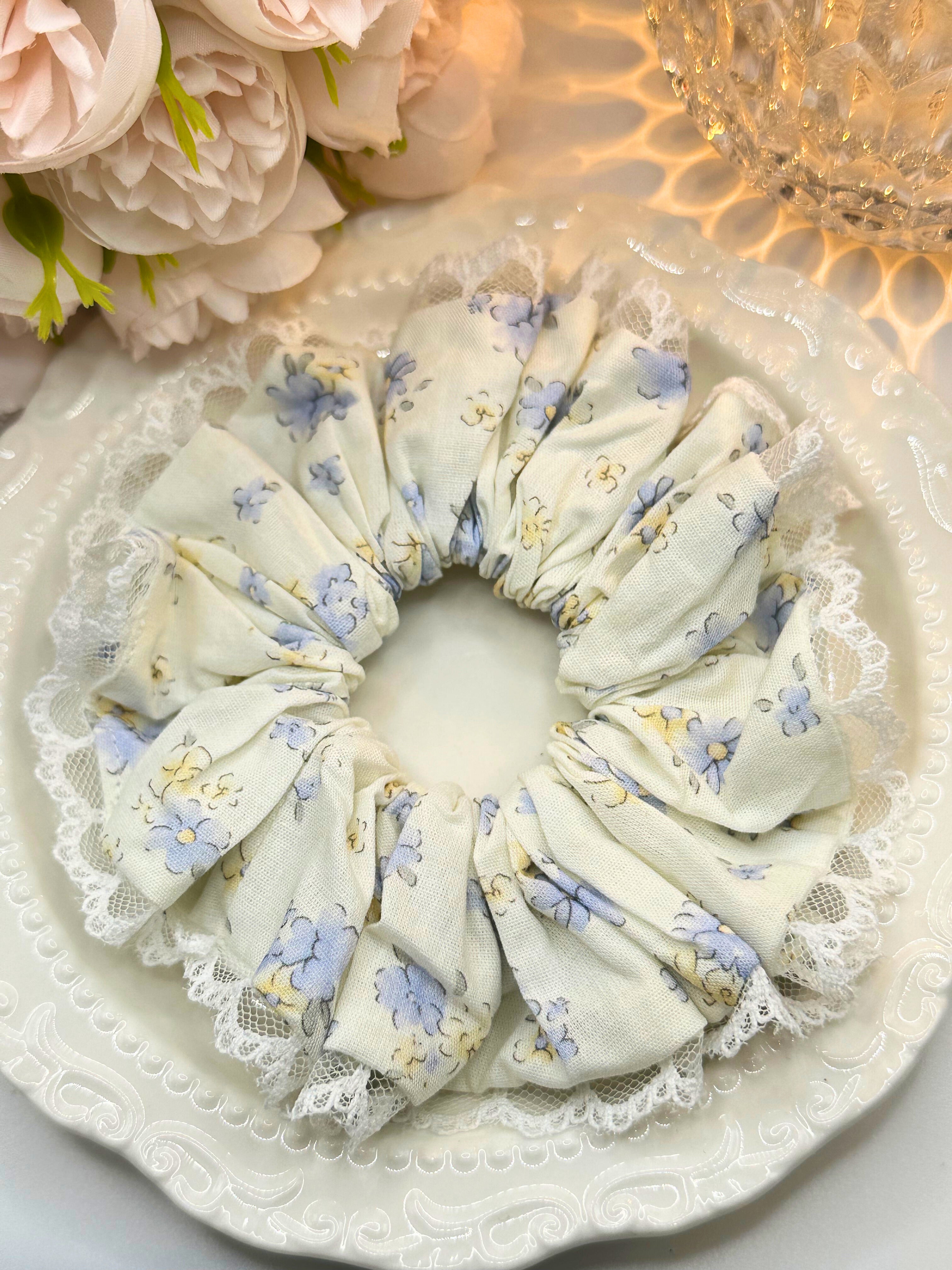 Valentina Lace Scrunchies