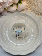 Medium Fluffy Dog Hair Claw