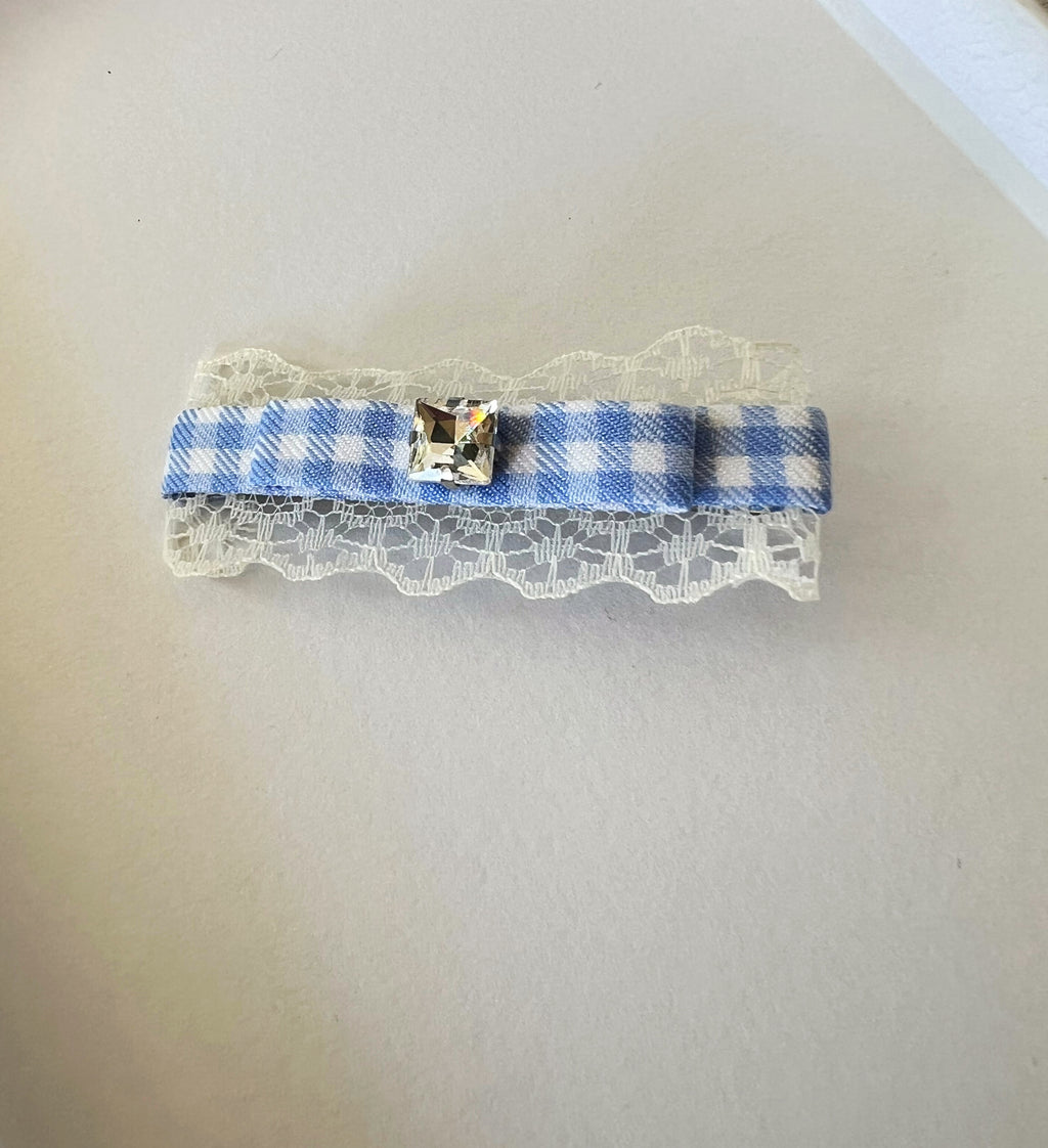 Nœud plat orné de bijoux à carreaux Alice