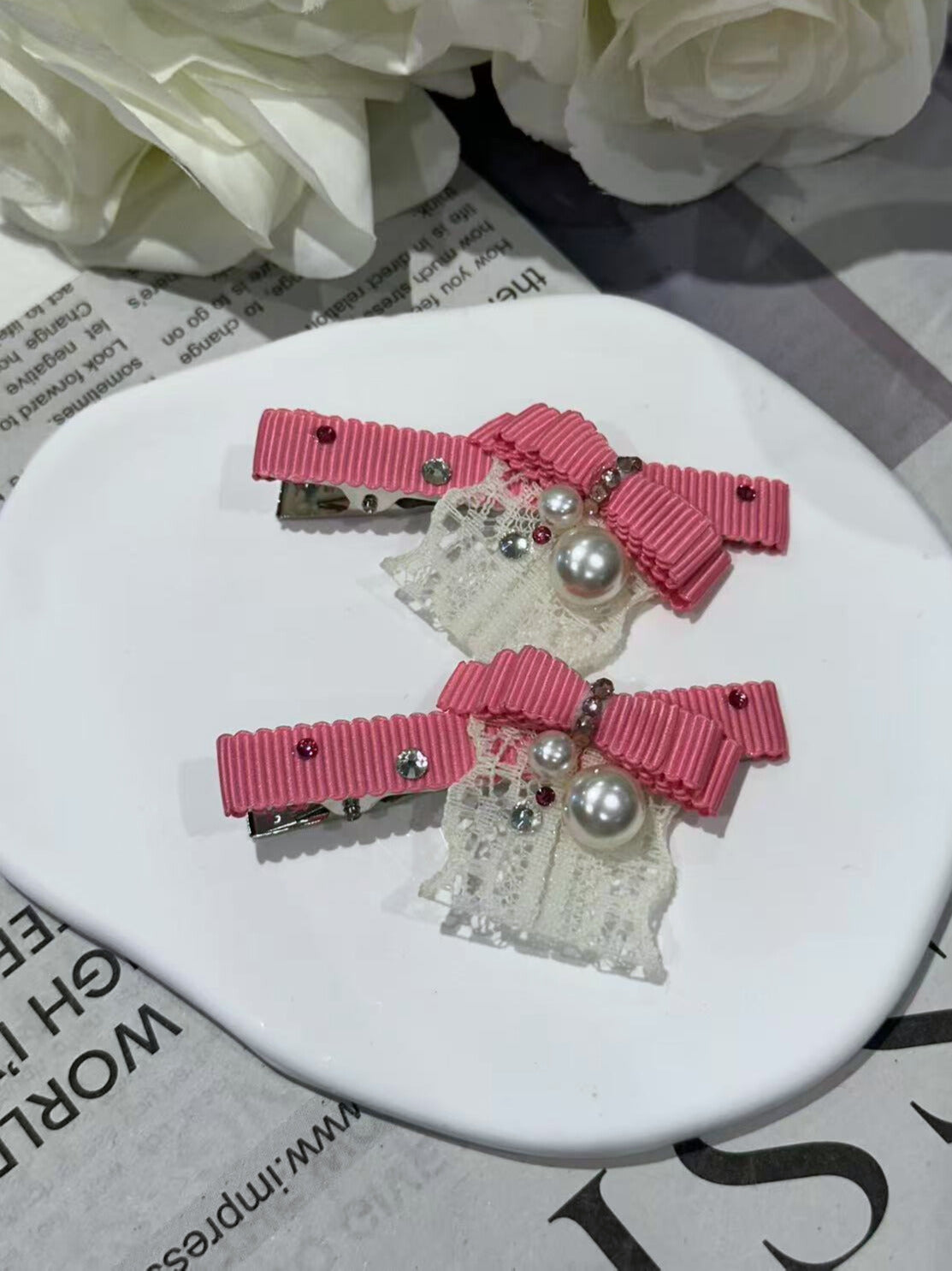 Flamingo Crisscross Bow Clip