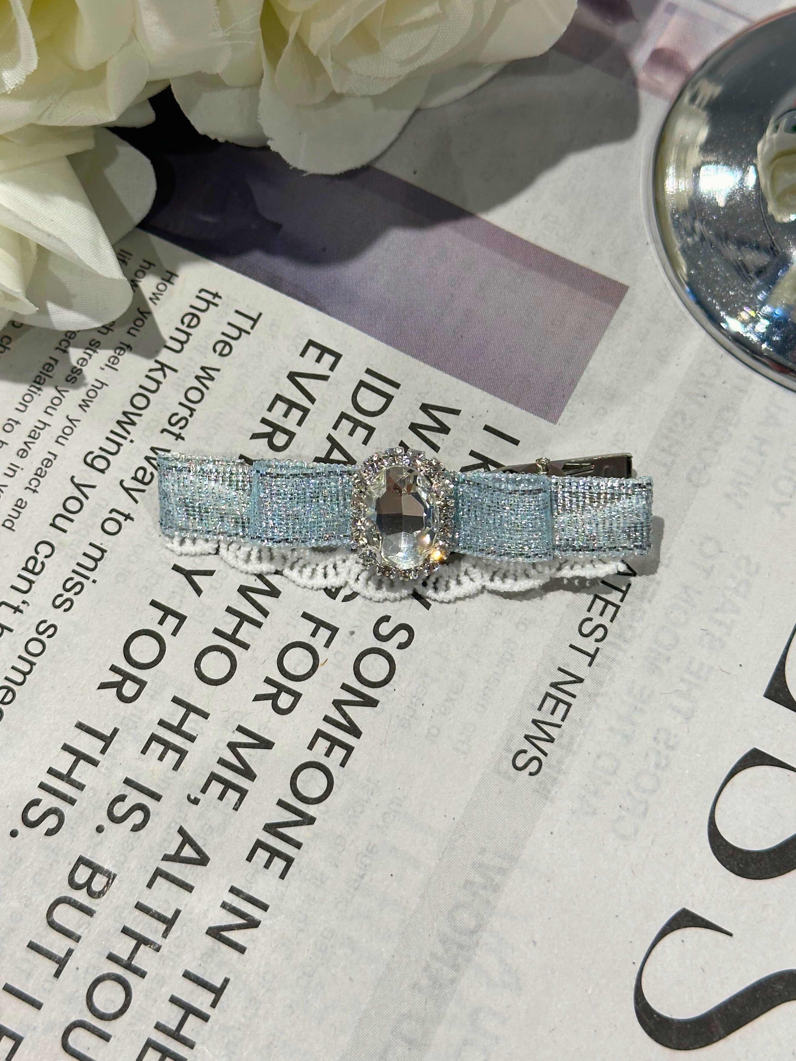 Lillian Shiny Bow Clip