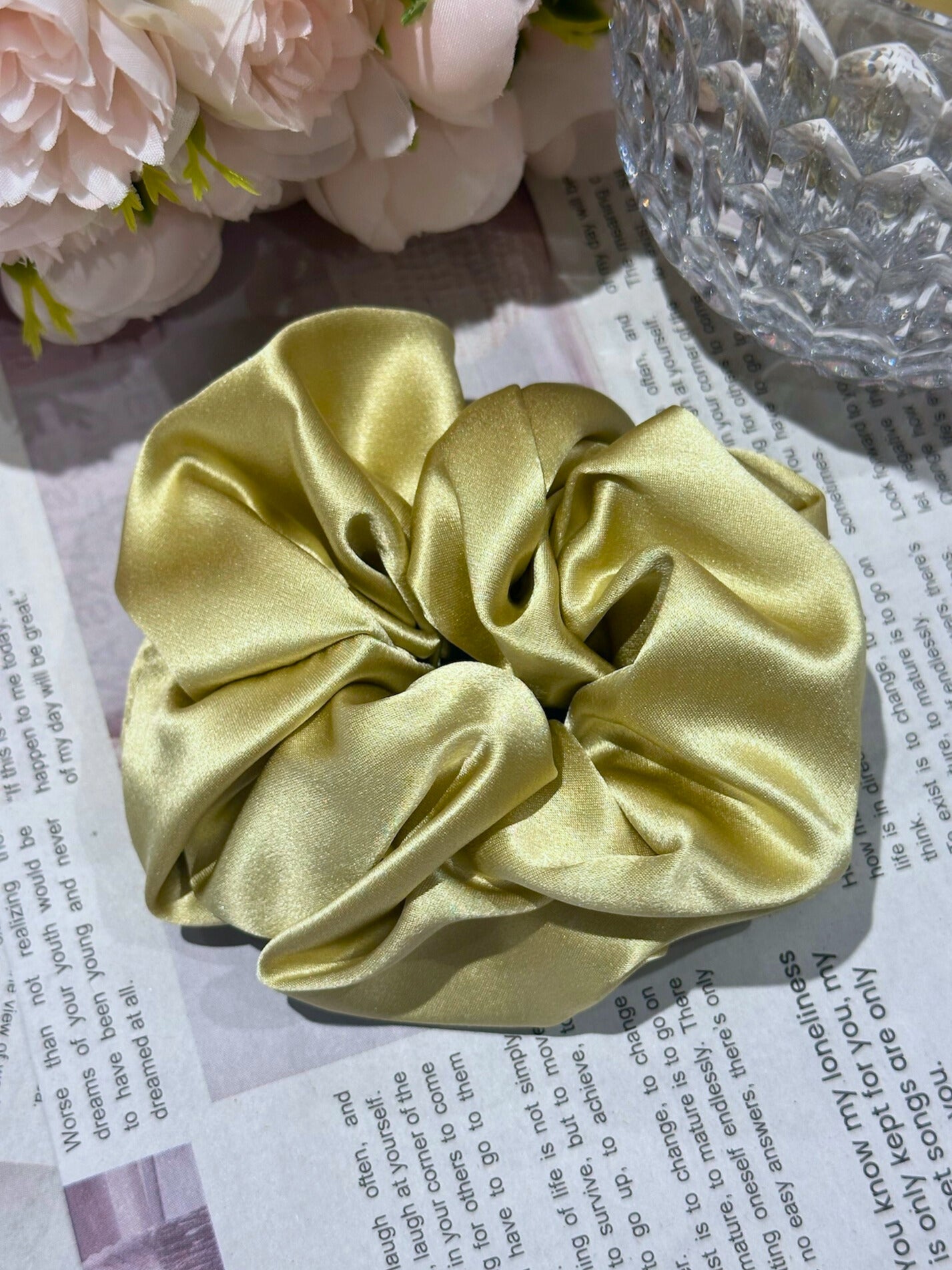 Large Dalia Mulberry Silk Scrunchies