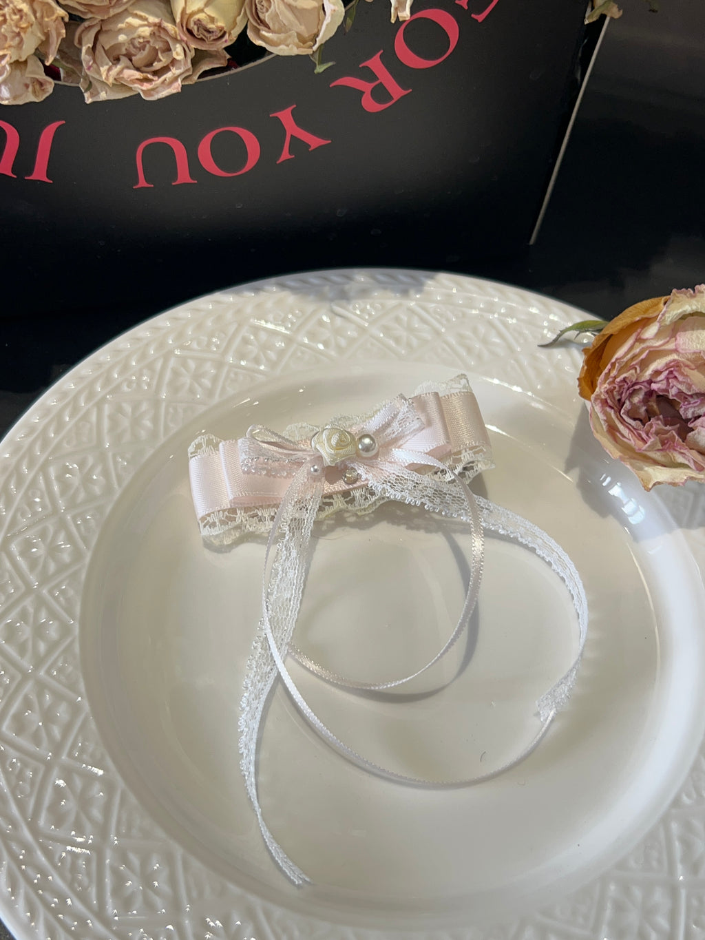 Nœud plat en dentelle Amelia Fleur