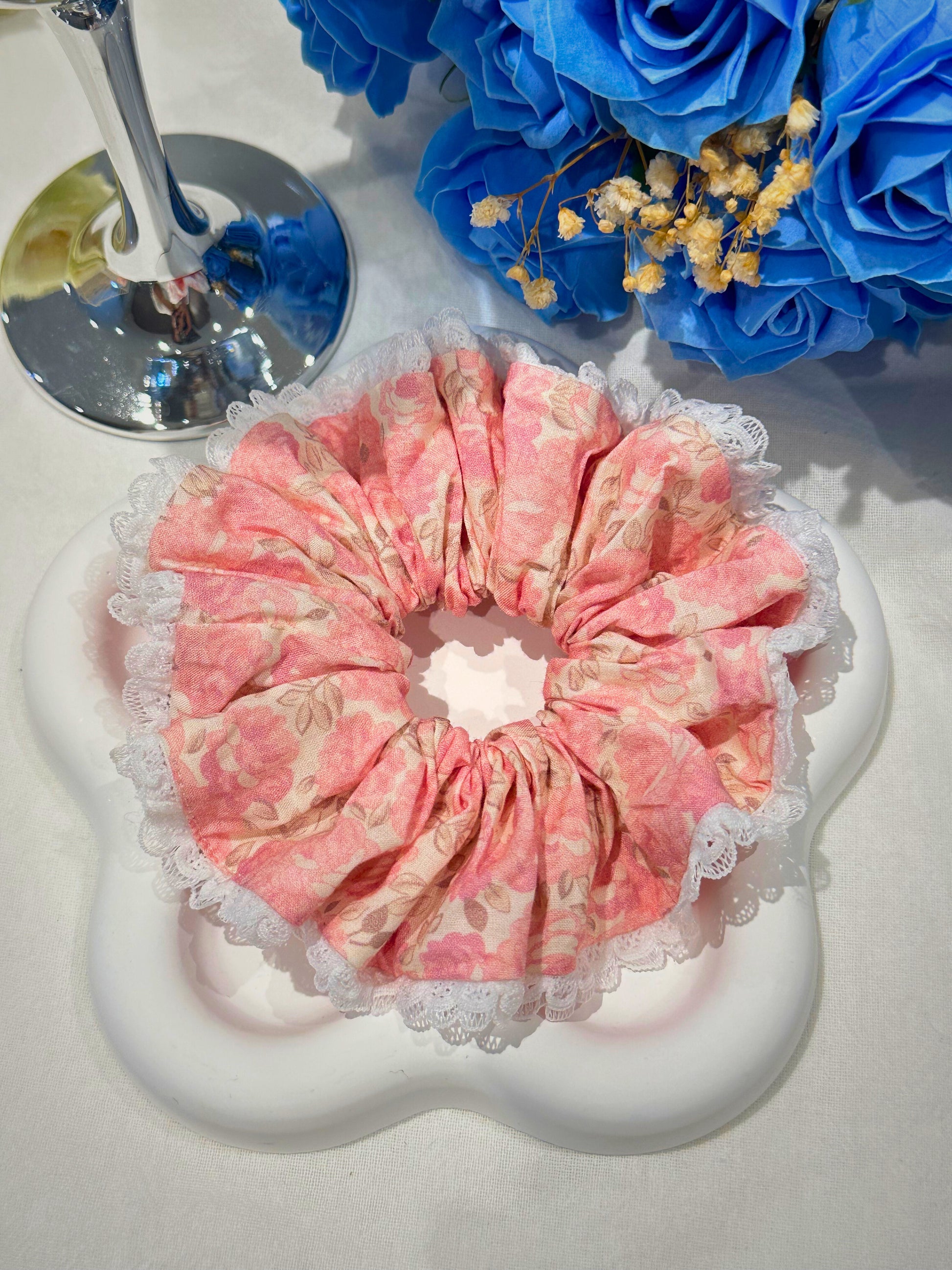 Valentina Lace Scrunchies