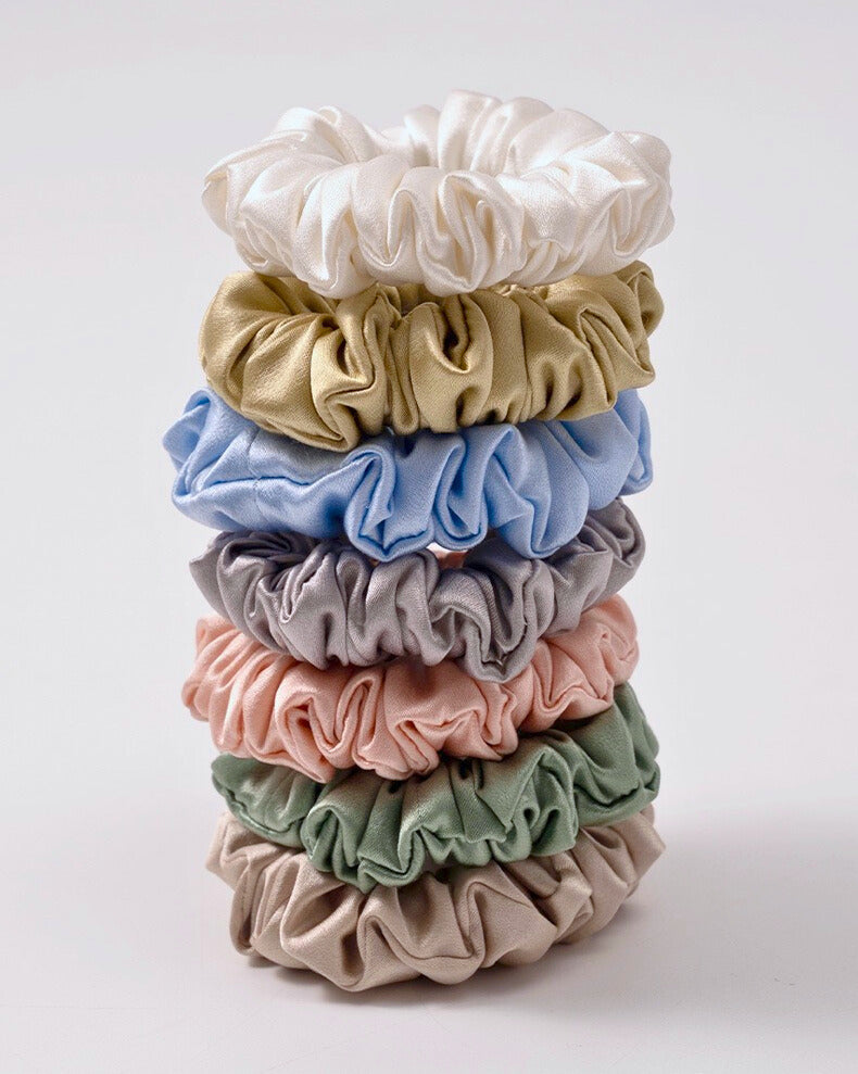 Small Dahlia Mulberry Silk Scrunchies