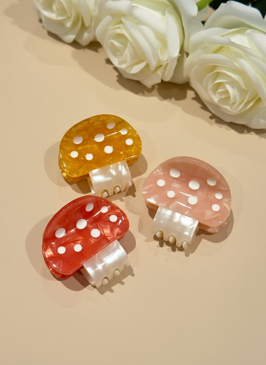 Small Mushroom Hair Claw