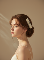 Betty Hearted Flat Bow