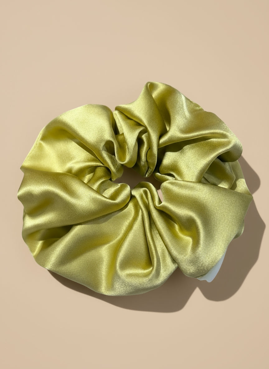 Large Dalia Mulberry Silk Scrunchies