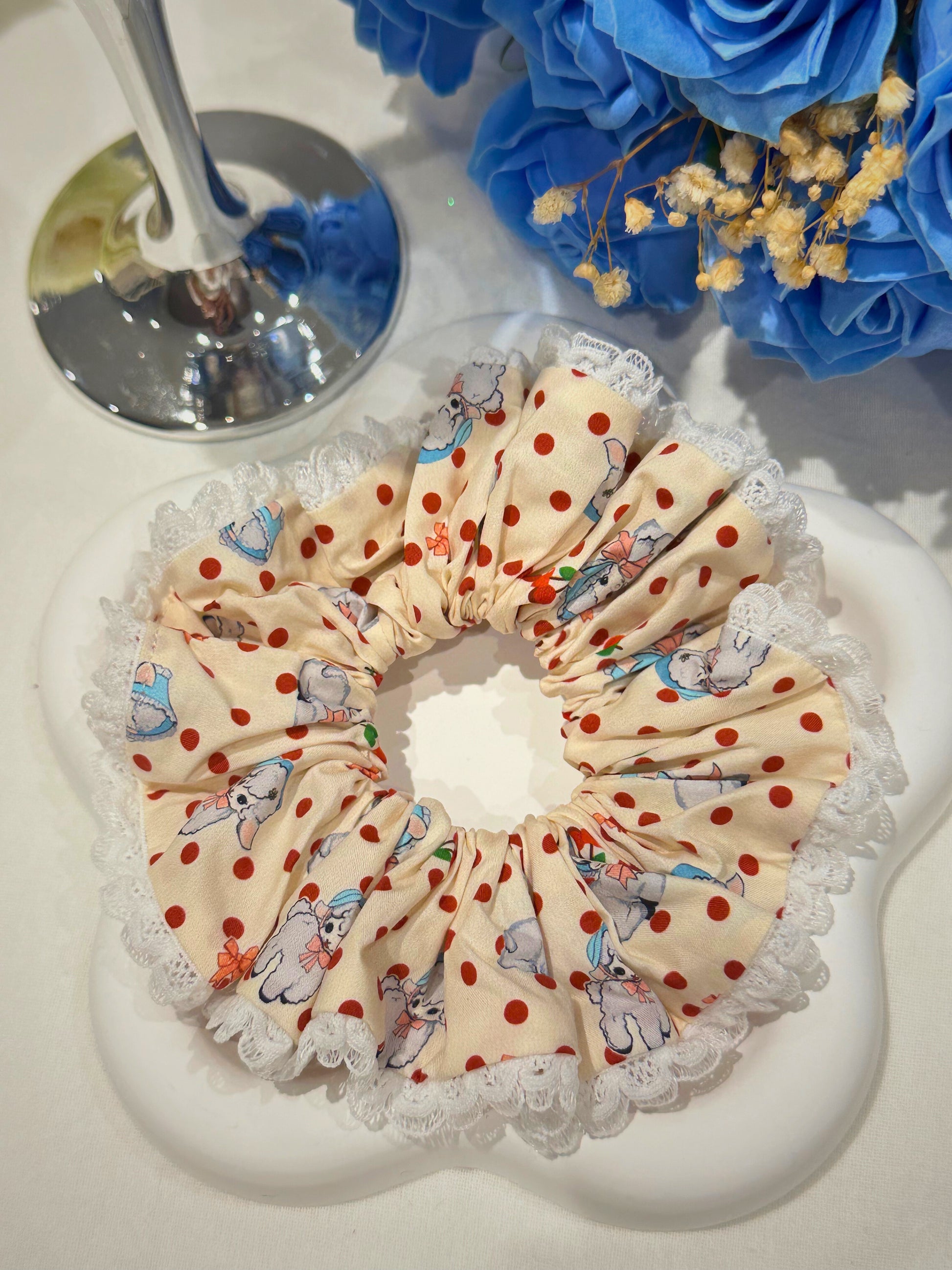 Valentina Lace Scrunchies