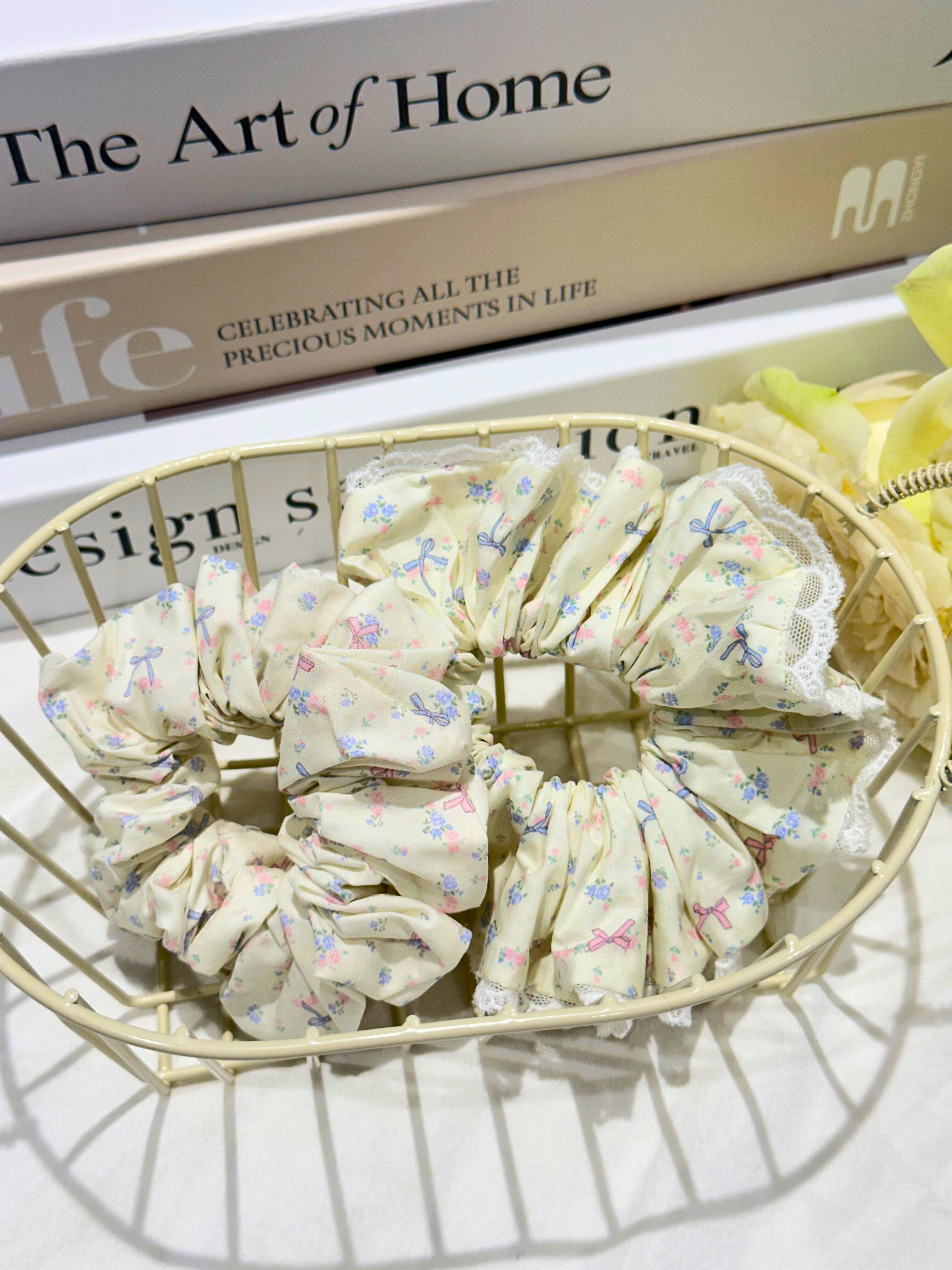 Valentina Lace Scrunchies