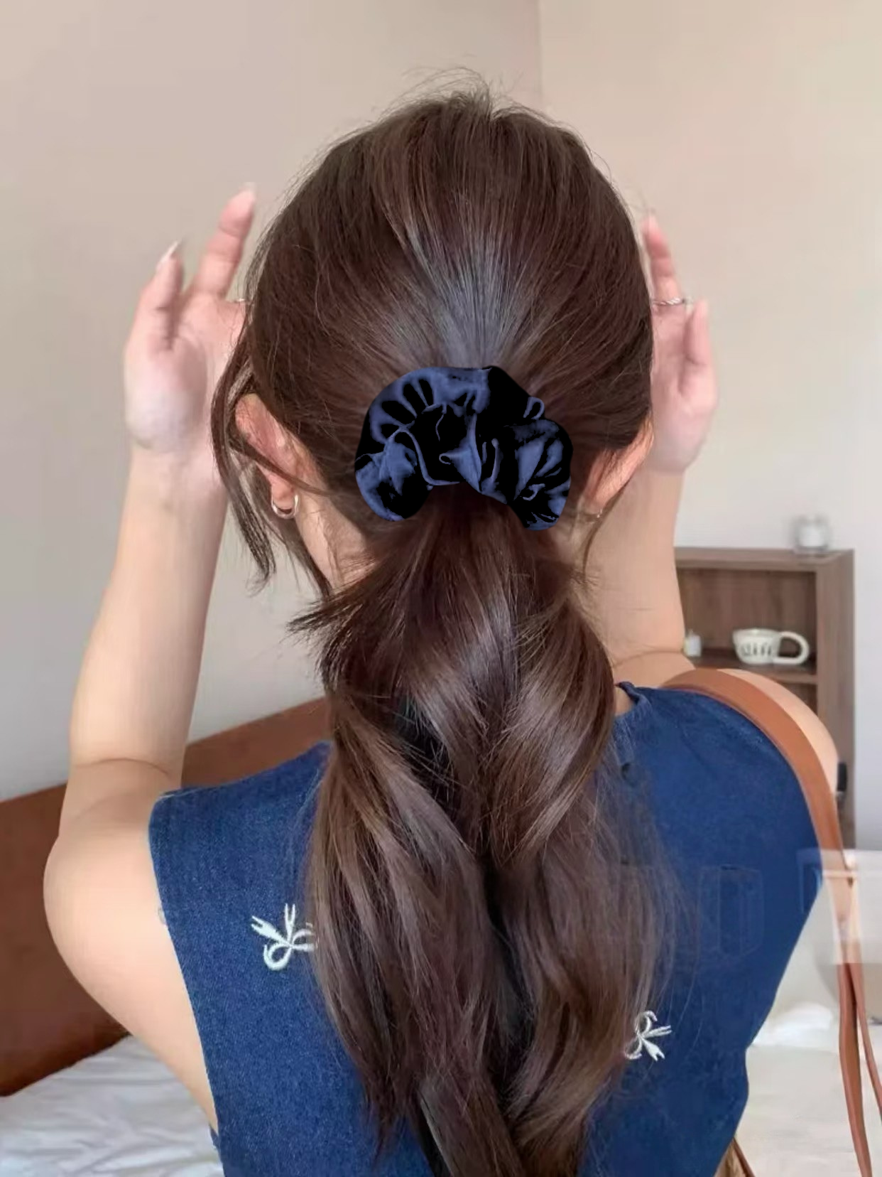 Medium Dahlia Mulberry Silk Scrunchies