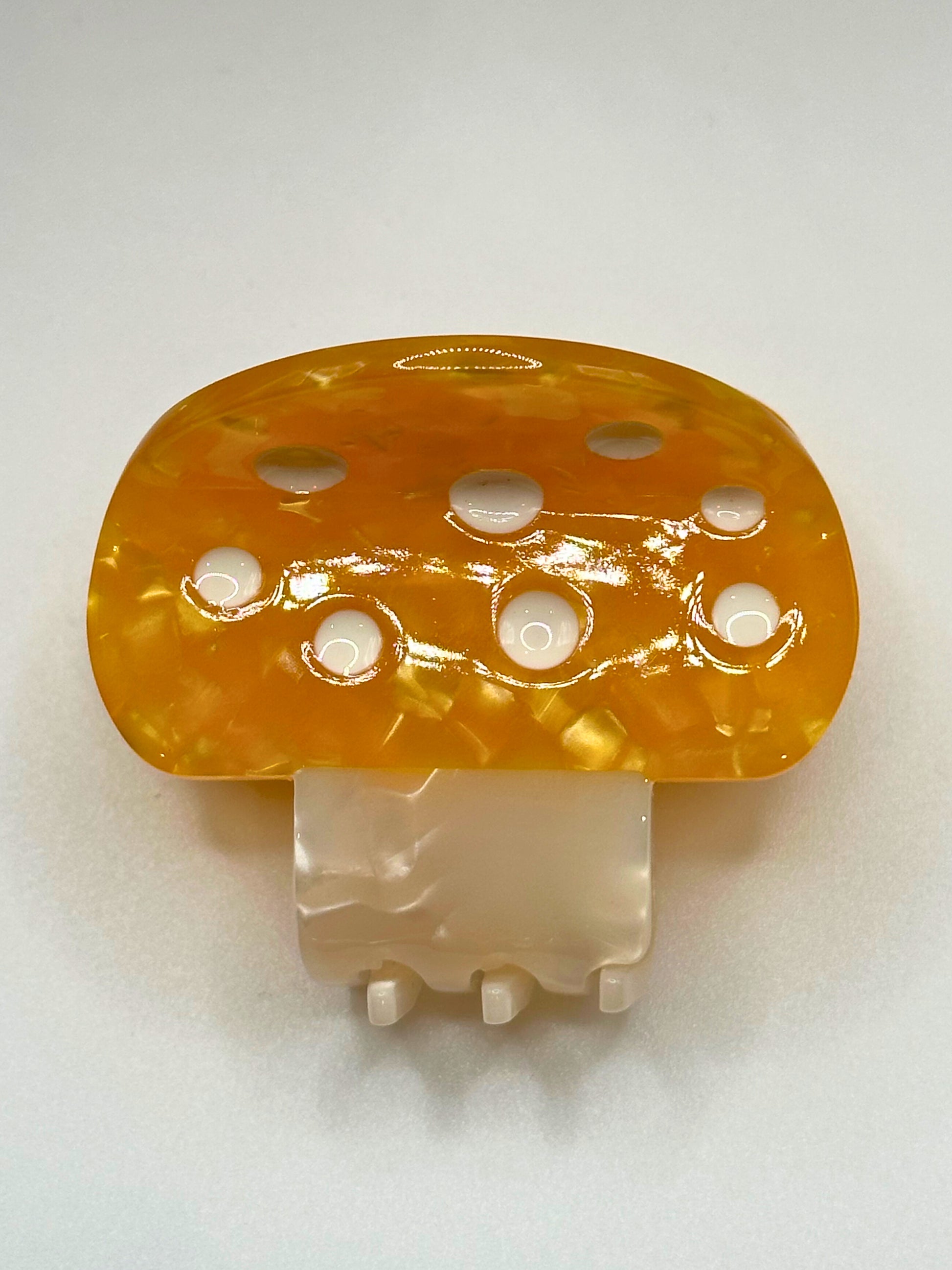 Small Mushroom Hair Claw