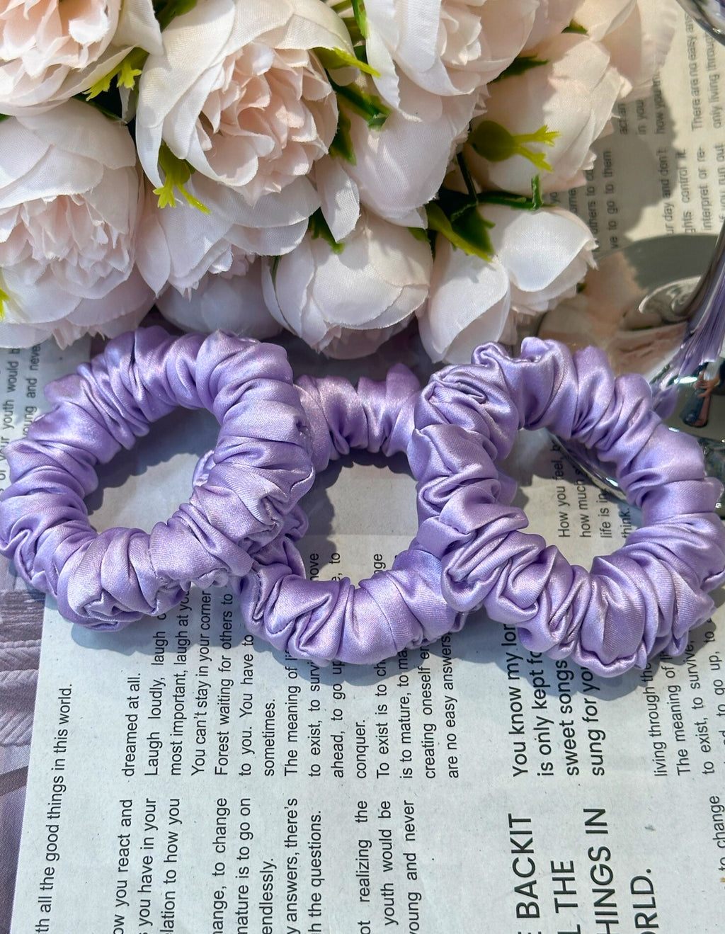 Small Dahlia Mulberry Silk Scrunchies
