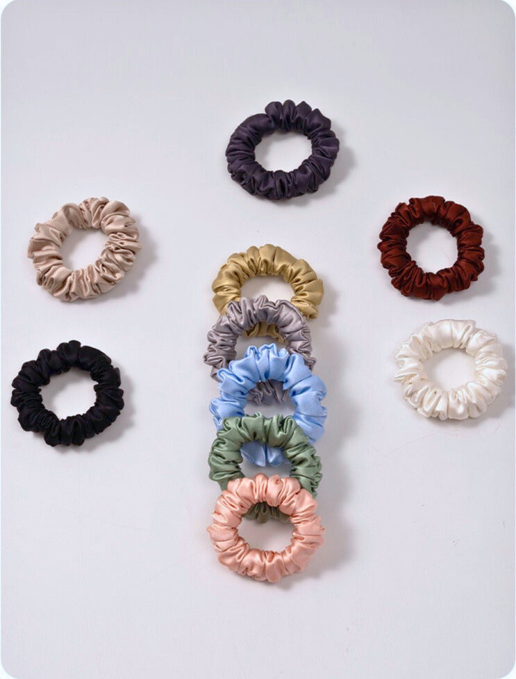 Small Dahlia Mulberry Silk Scrunchies