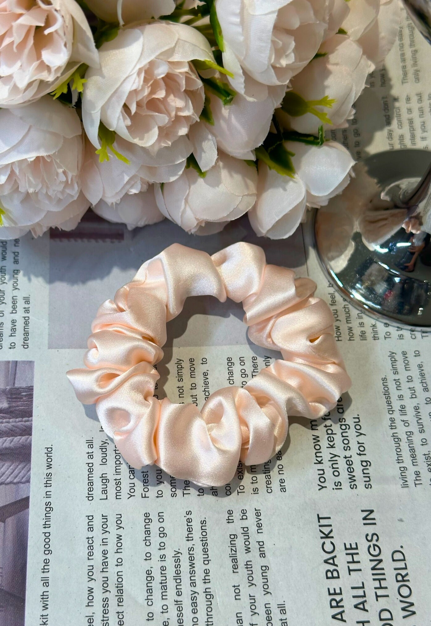 Small Dahlia Mulberry Silk Scrunchies