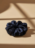 Large Dalia Mulberry Silk Scrunchies