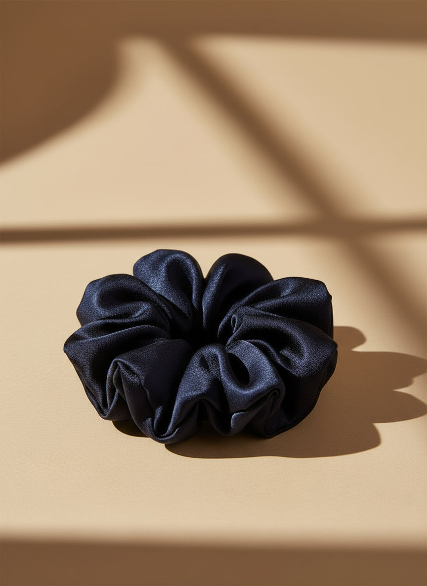 Large Dalia Mulberry Silk Scrunchies