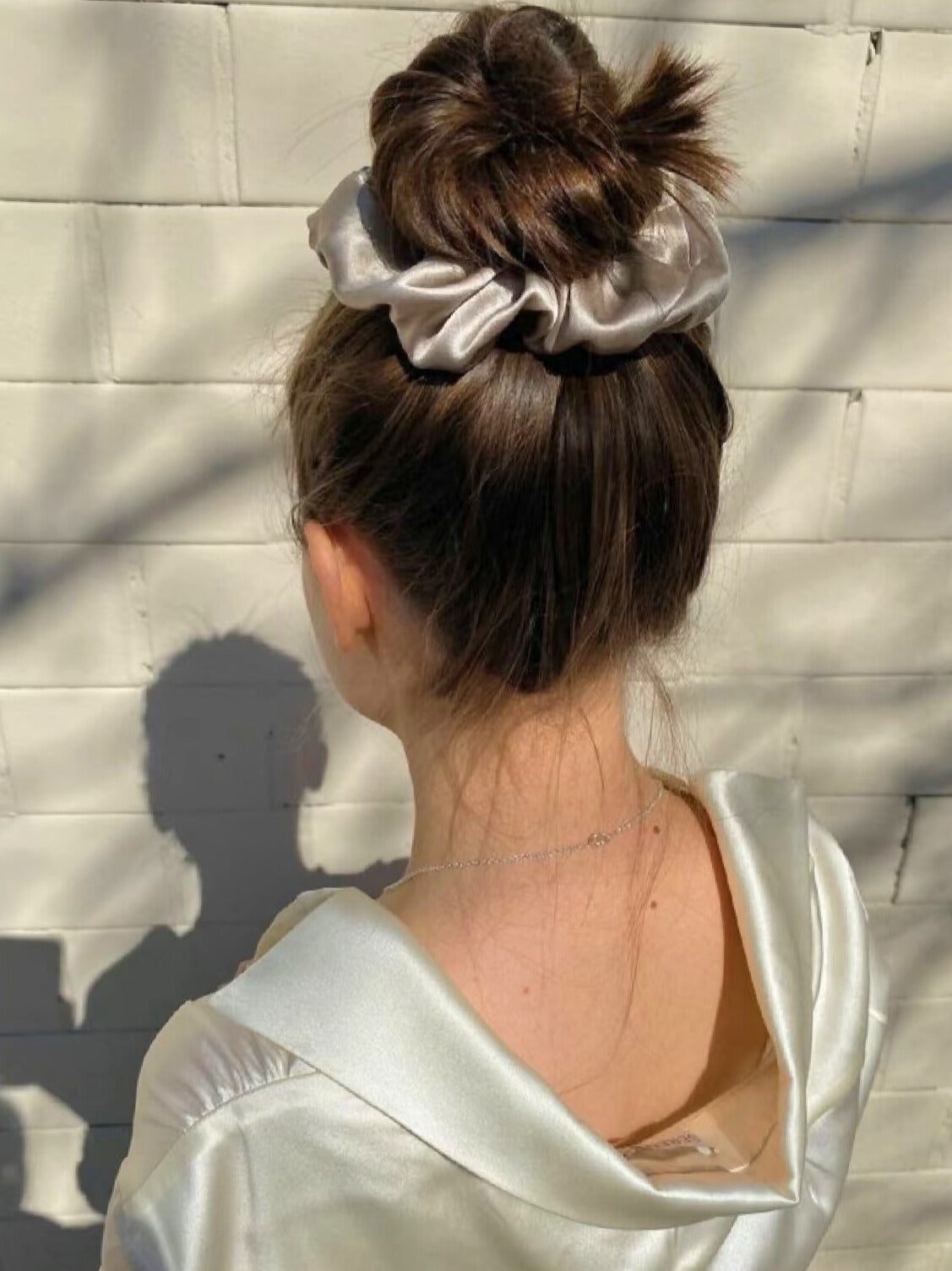 Large Dalia Mulberry Silk Scrunchies