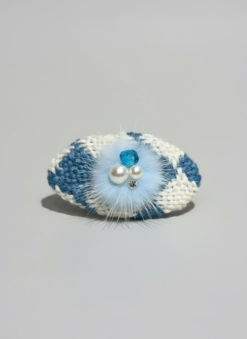 Shirley Pom  Pom Clip