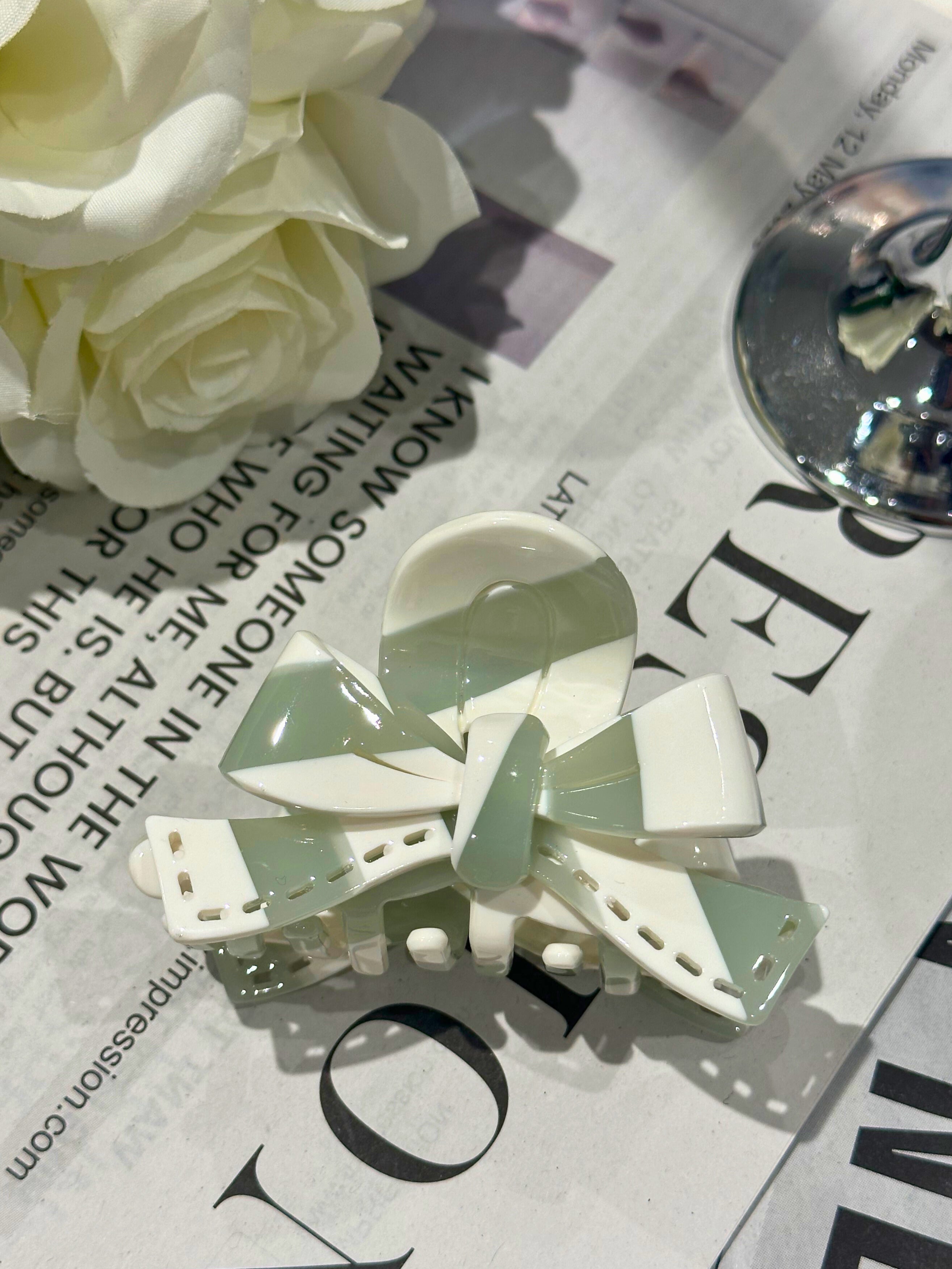 Small Hard Candy Butterfly Hair Claw