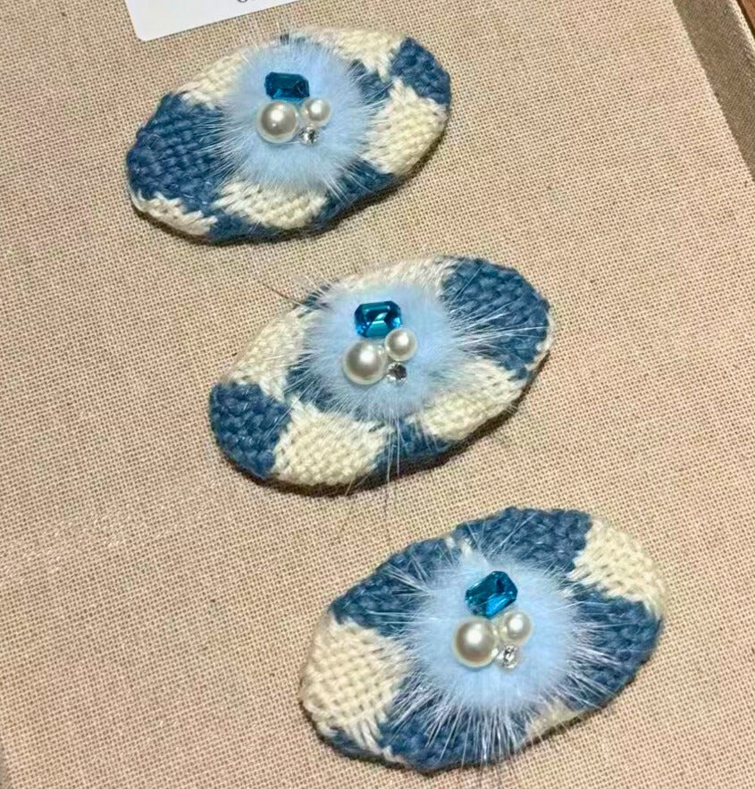 Shirley Pom  Pom Clip