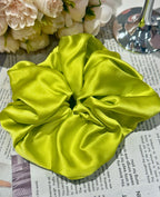 Large Dalia Mulberry Silk Scrunchies