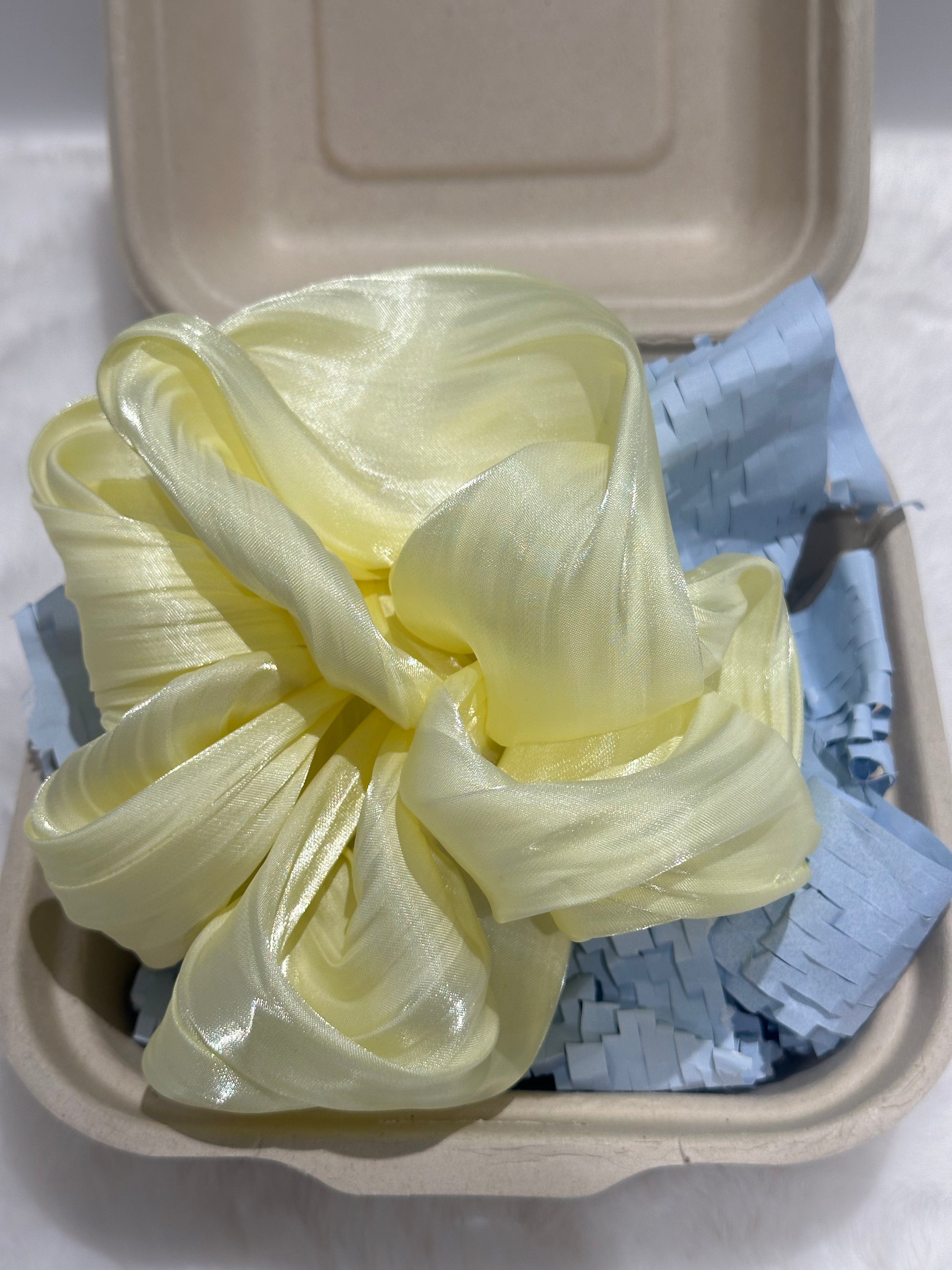 Chouchous en organza jaune vif
