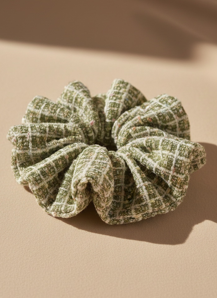 Large Verde Mousse Scrunchie