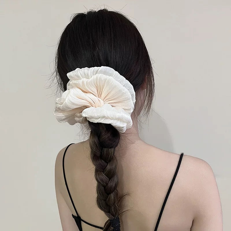 Les Fluer Peony Scrunchies