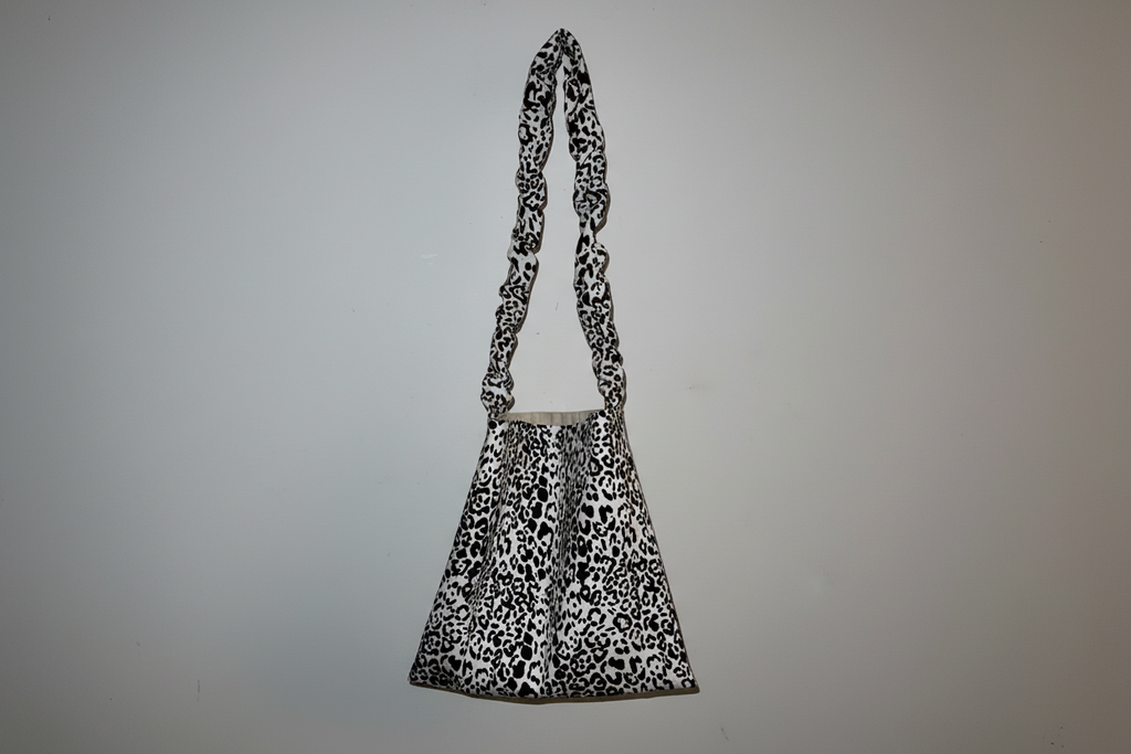 Leopard Scrunchie Tote bag