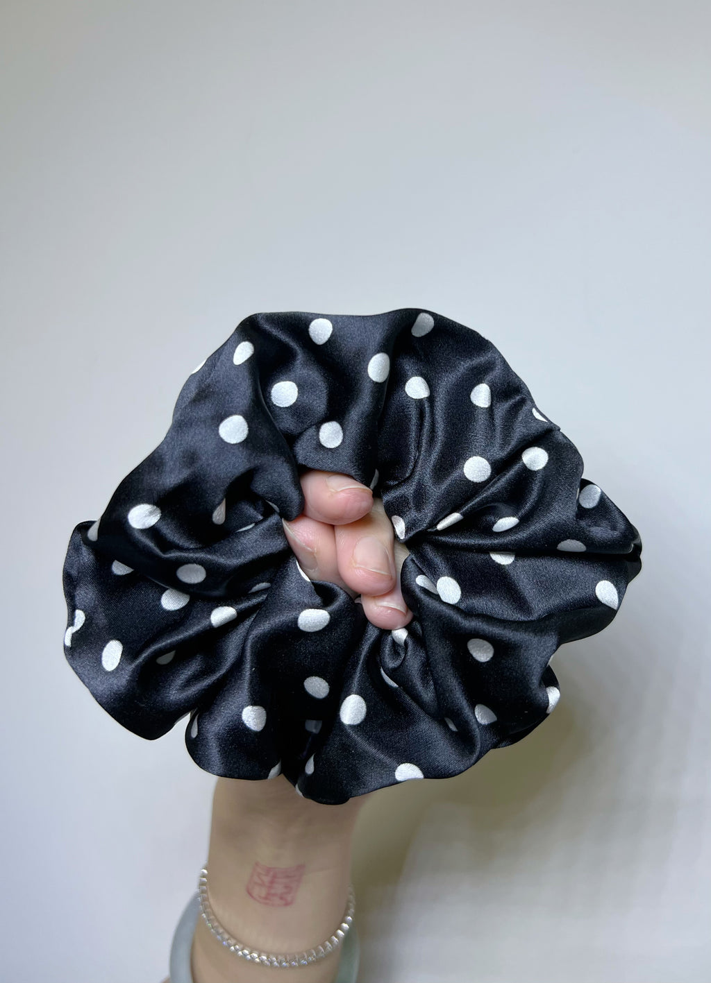 Medium Dahlia Mulberry Silk Scrunchies