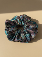 XL Chrysanthemum Scrunchie
