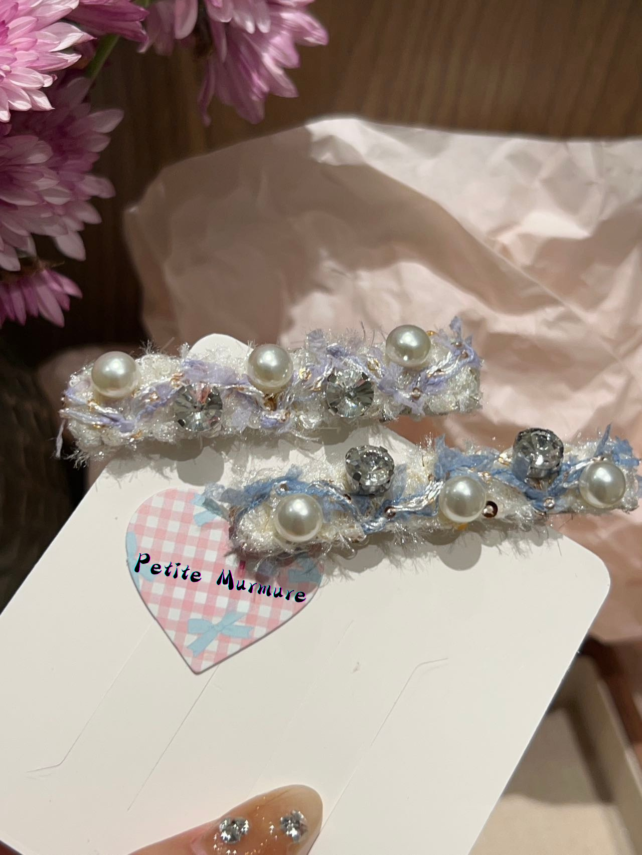 Margaret Tweed Pearl Flat Clip