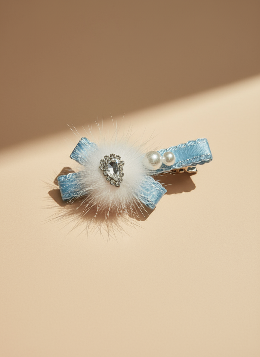 Snow Pom Pom Criss Cross Clip