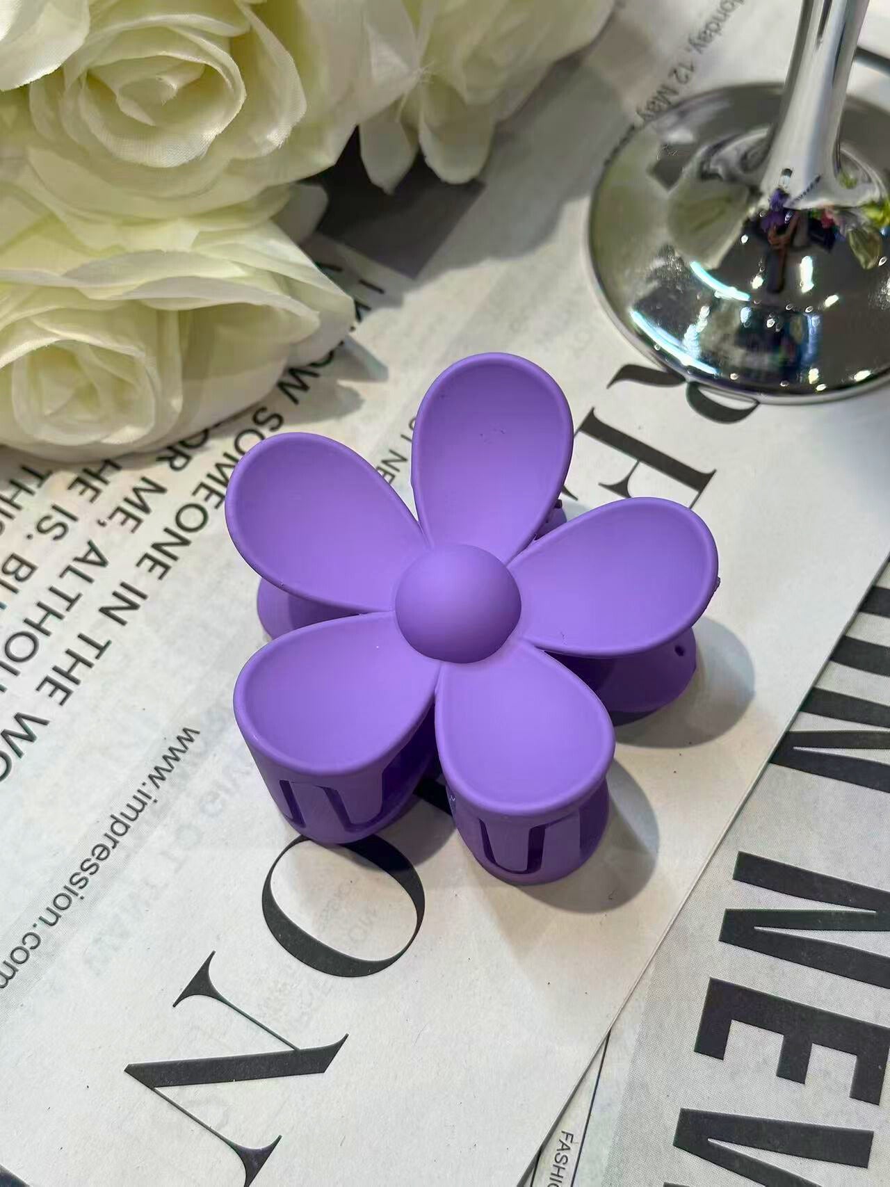 Matt Burttercup Hair Claw