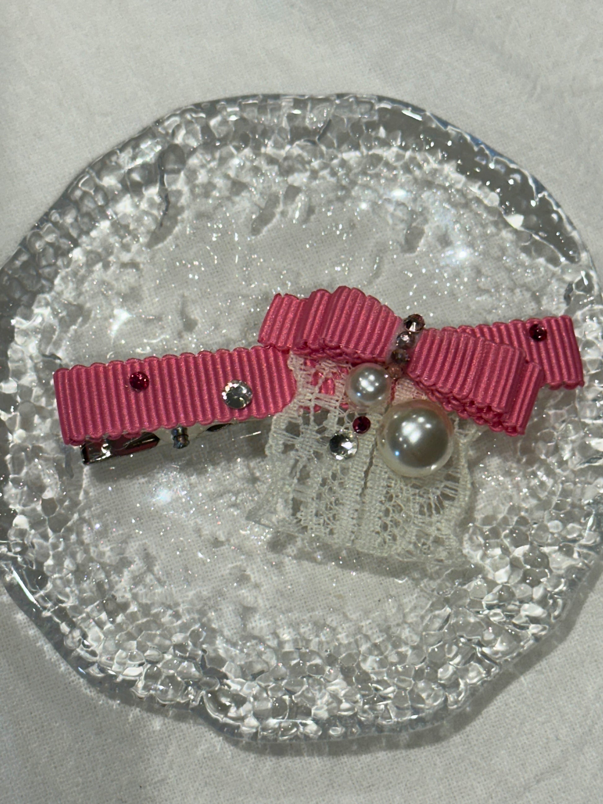 Flamingo Crisscross Bow Clip