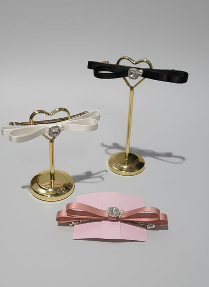 Nœud plat orné de bijoux Olivia