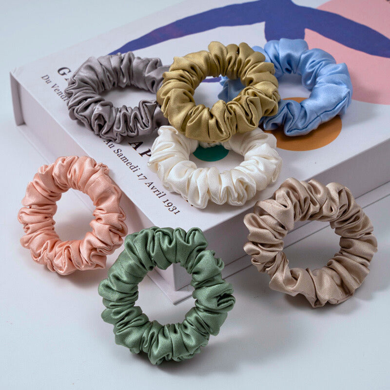 Small Dahlia Mulberry Silk Scrunchies