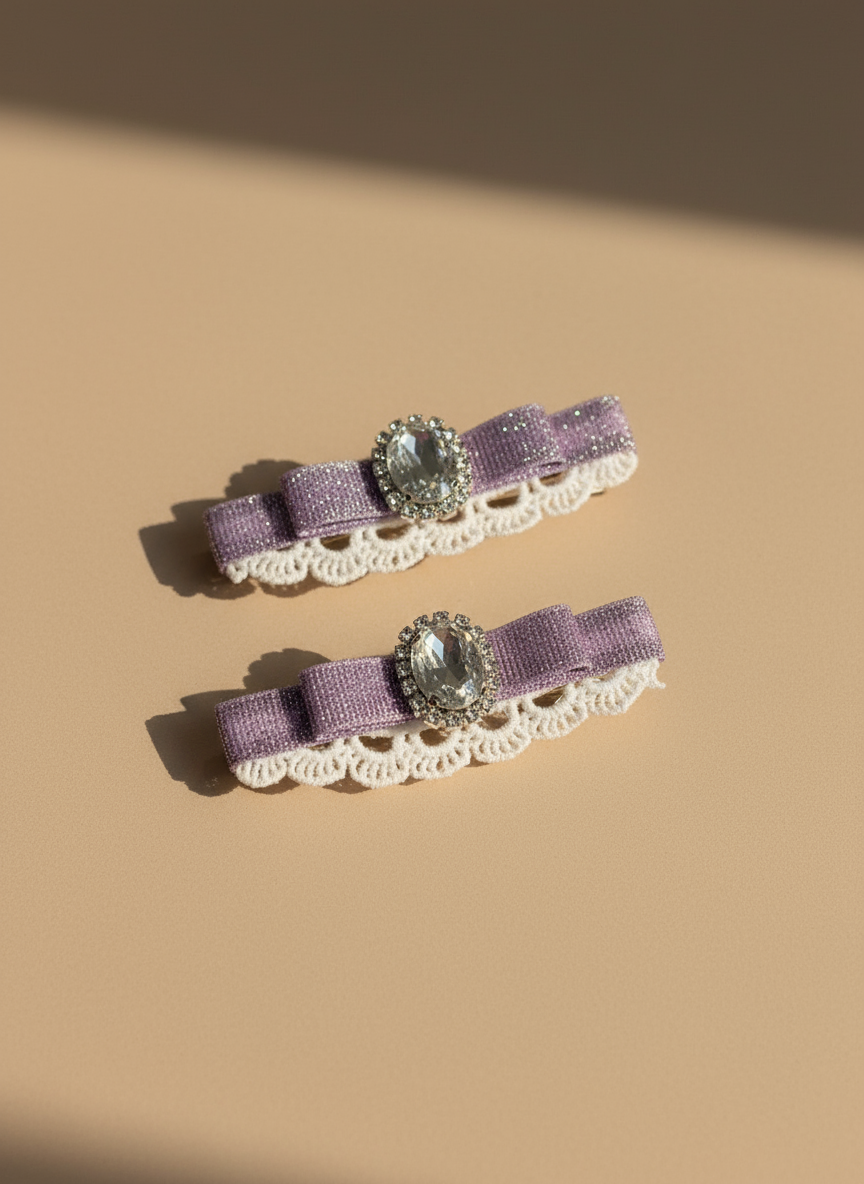 Lillian Shiny Bow Clip