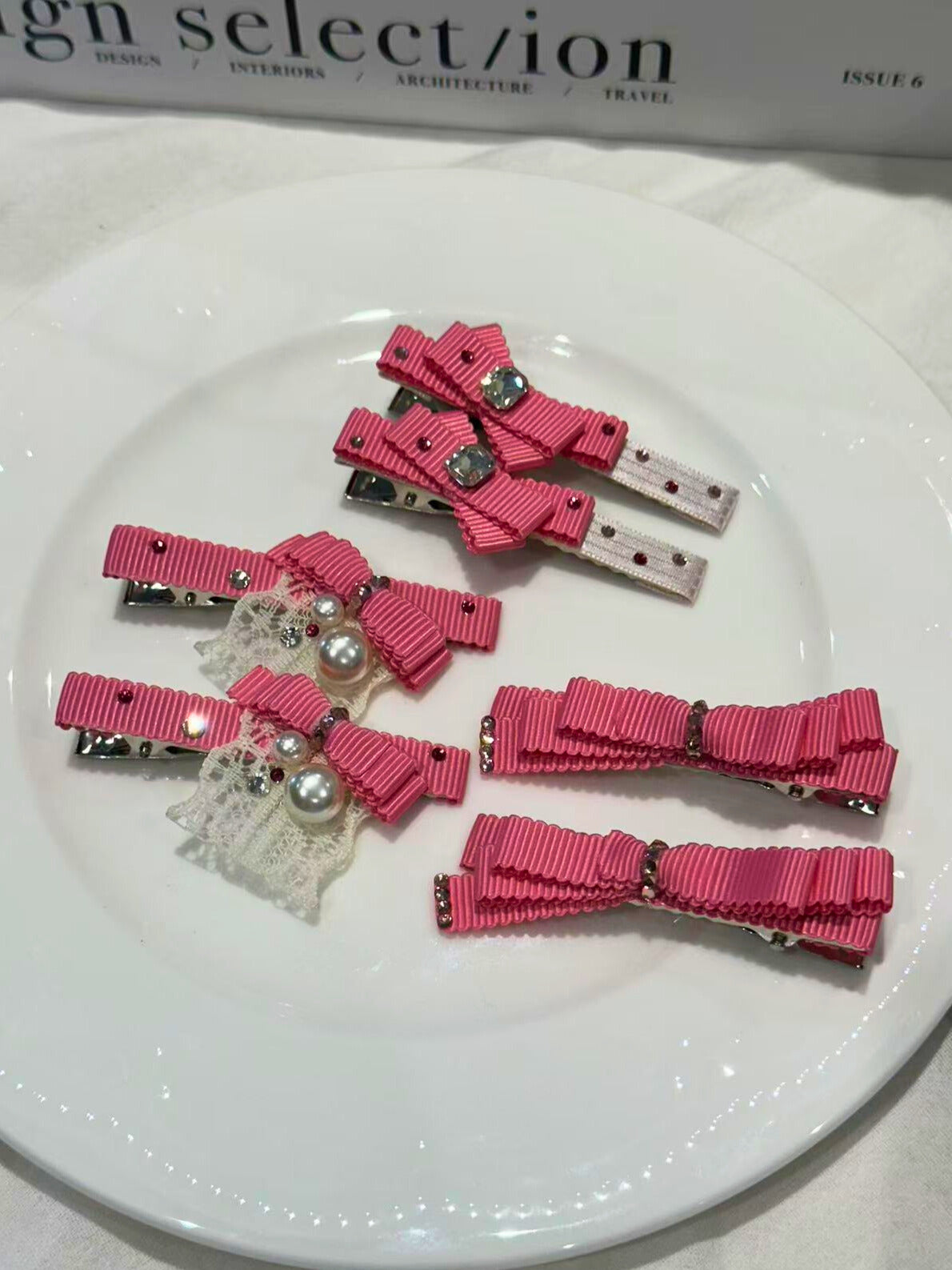 Flamingo Crisscross Bow Clip
